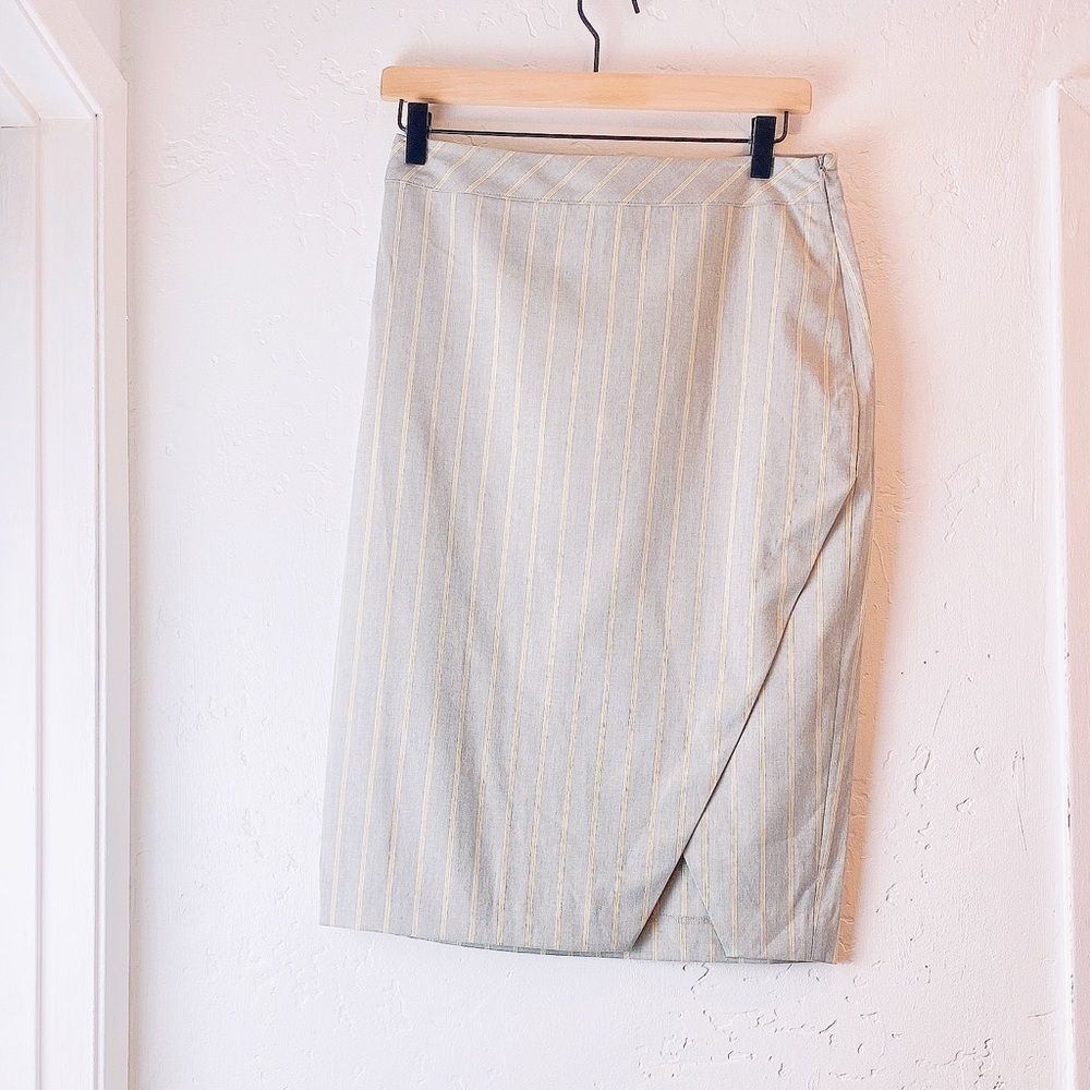 NWT Banana Republic Gray Pencil Skirt SIZE: 4